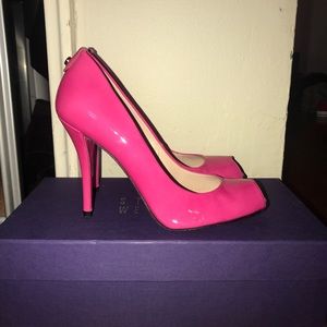 Stuart Weitzman Logoflame Azalea Aniline